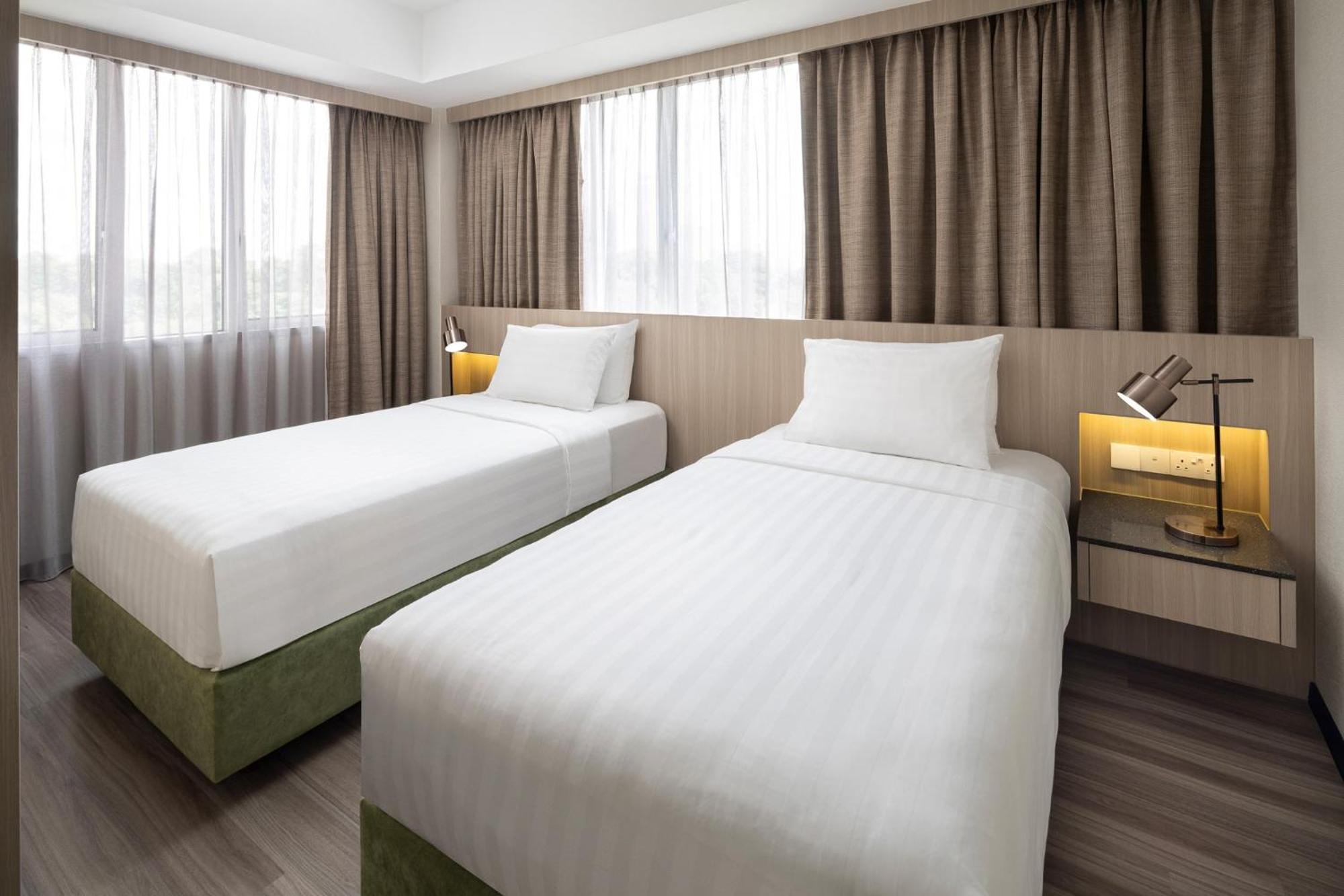 Khách sạn hẻo lánh Park Avenue Clemenceau 4*